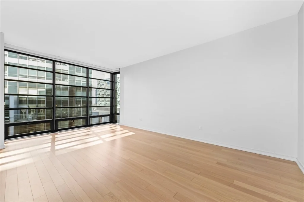 1 bed, 1 bath apartment for rent at 580 Washington St Unit 811, Theatre District — photo 5 of 22