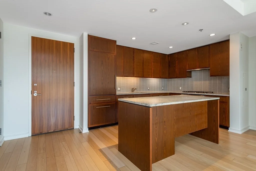 2 bed, 2 bath apartment for rent at 580 Washington St Unit 907, Midtown — photo 4 of 14