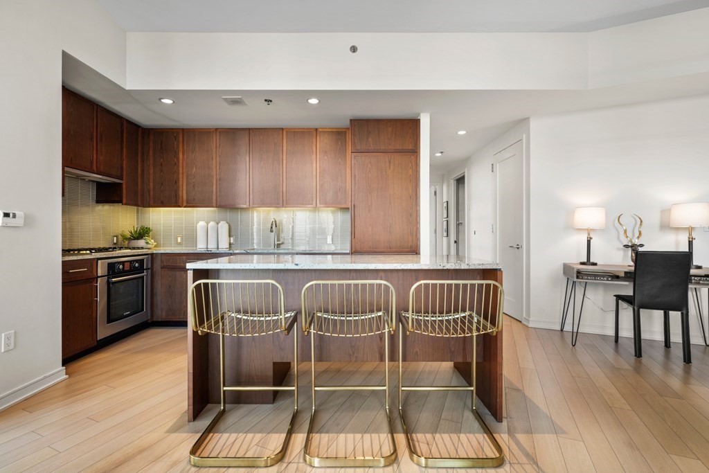 3 bed, 3 bath apartment for rent at 580 Washington St Unit PH3, Theatre District — photo 7 of 34