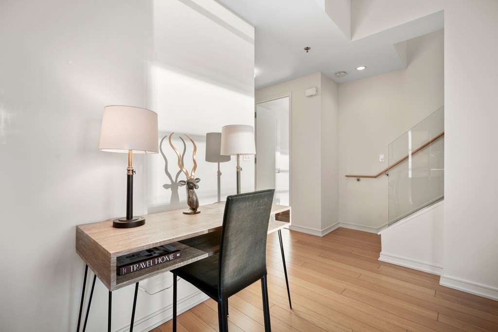 3 bed, 3 bath apartment for rent at 580 Washington St Unit PH3, Theatre District — photo 11 of 34