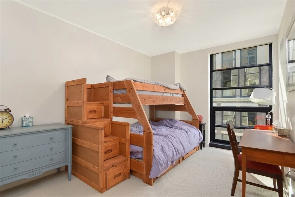 3 bed, 2 bath apartment for rent at 580 Washington Unit 902, Boston Downtown — photo 7 of 13