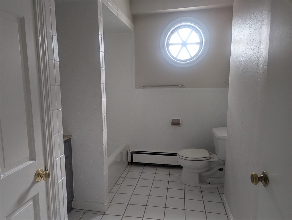 2 bed, 1 bath apartment for rent at 581 Proctor Ave Unit 2, Revere — photo 8 of 8