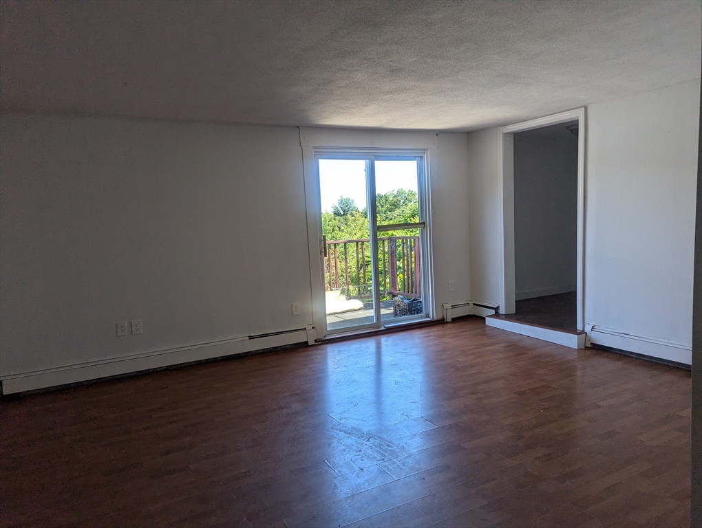 3 bed, 2 bath apartment for rent at 581 Proctor Ave Unit 3, Revere — photo 2 of 12
