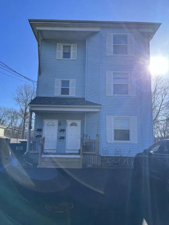 1 bed, 1 bath apartment for rent at 581 South Ave Unit 1R, Whitman — photo 1 of 6