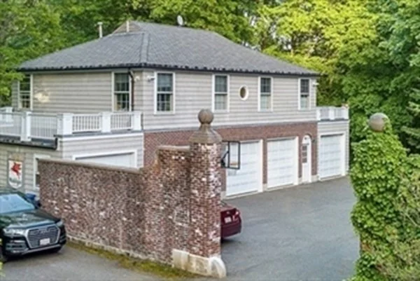 2 bed, 2 bath apartment for rent at 582 Blue Hill Ave Unit A, Milton — photo 41 of 42