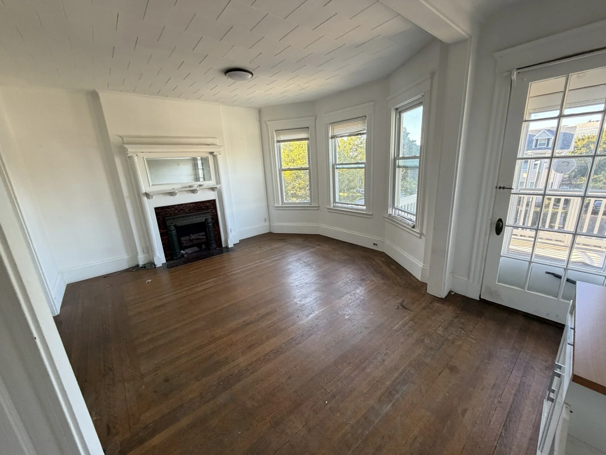 3 bed, 1 bath apartment for rent at 582 Cambridge St Unit 2, Allston — photo 6 of 36