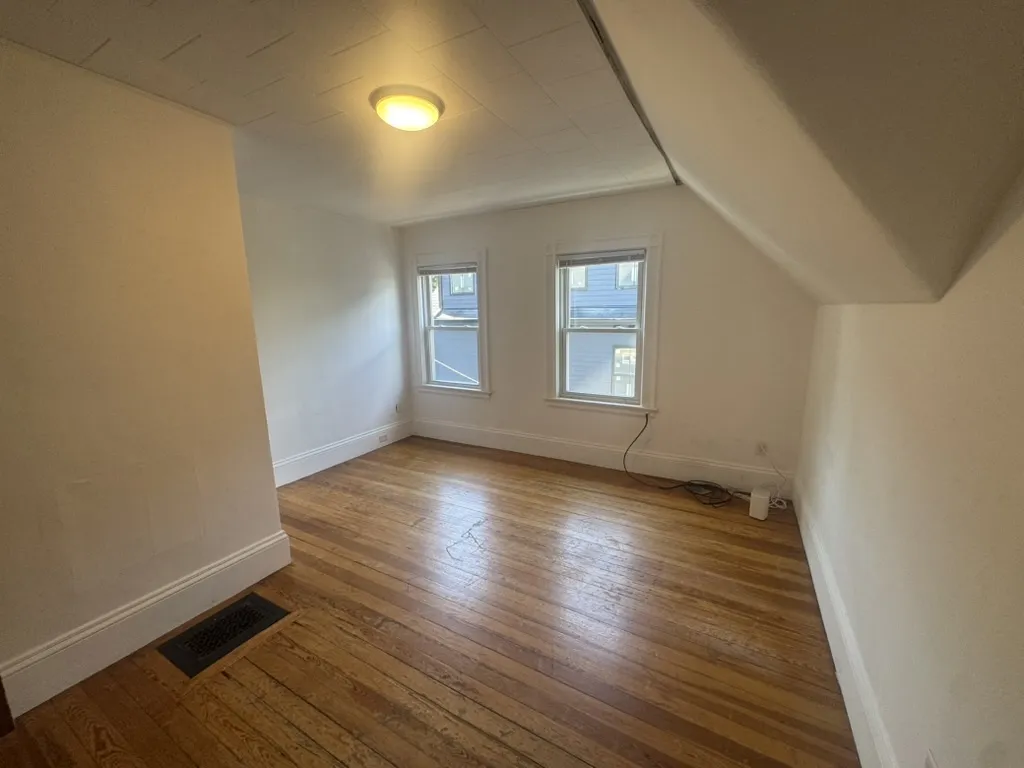3 bed, 1 bath apartment for rent at 582 Cambridge St Unit 3, Beacon Hill — photo 2 of 6