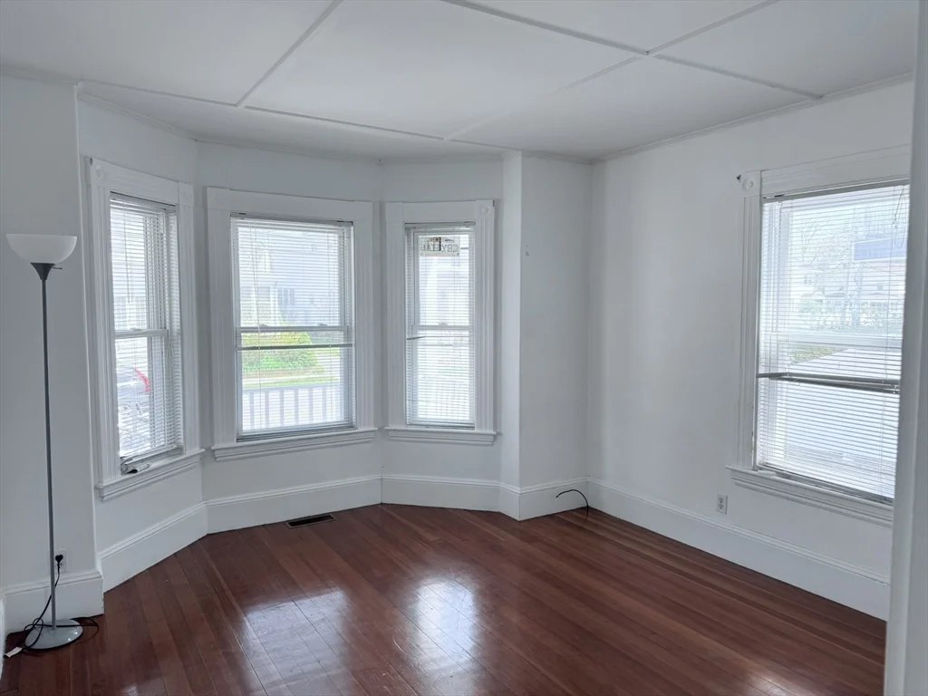 2 bed, 1 bath apartment for rent at 582 Eastern Ave Unit 1, Lynn — photo 3 of 10