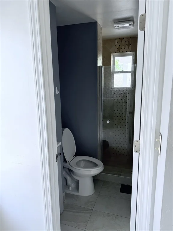 2 bed, 1 bath apartment for rent at 582 Eastern Ave Unit 1, Lynn — photo 10 of 10