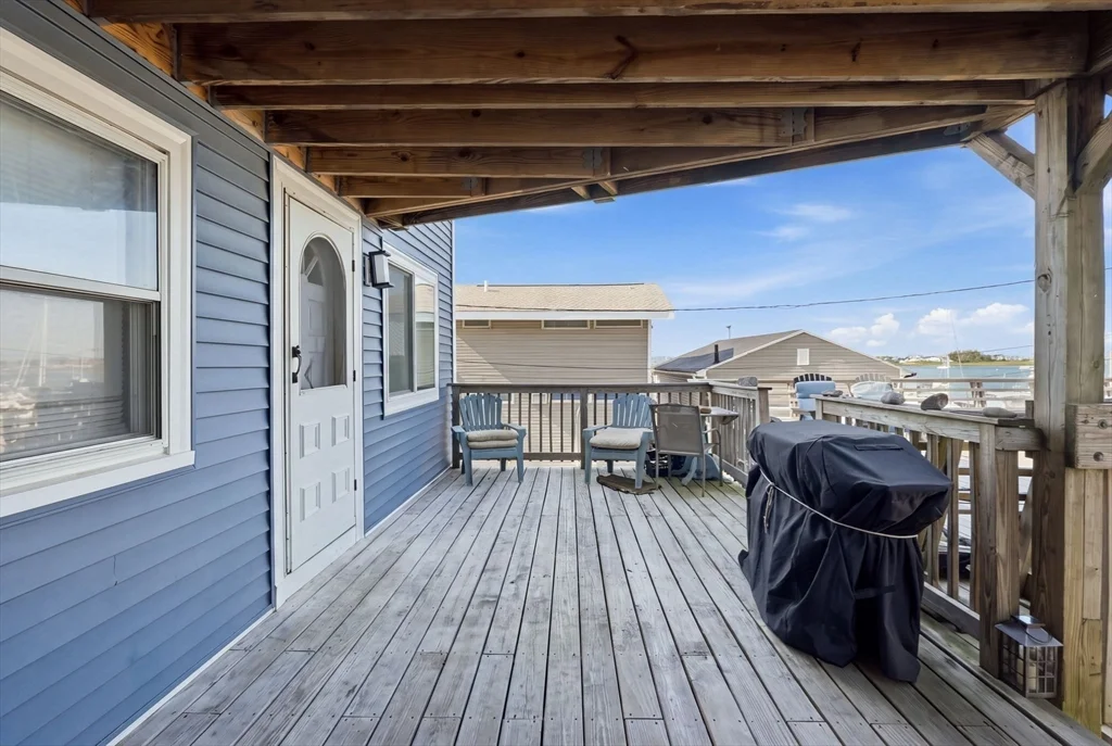 3 bed, 2 bath apartment for rent at 583-585 Shirley St Unit 1, Winthrop — photo 12 of 18