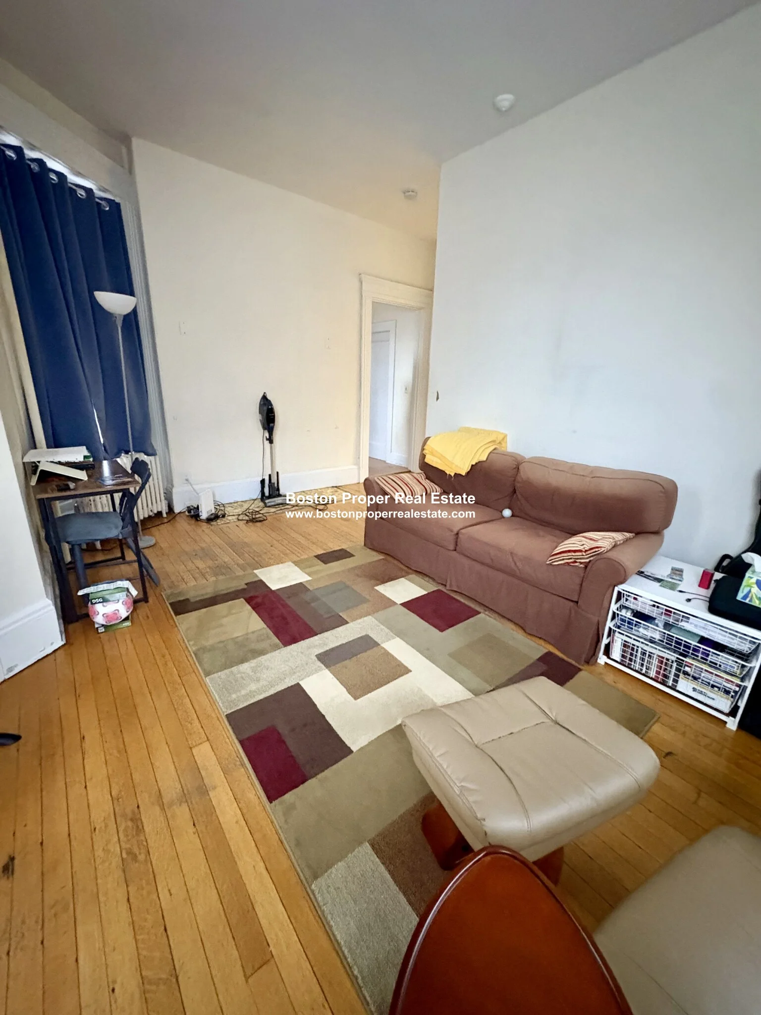 2 bed, 1 bath apartment for rent at 583 Beacon St Unit 1, Back Bay — photo 2 of 9