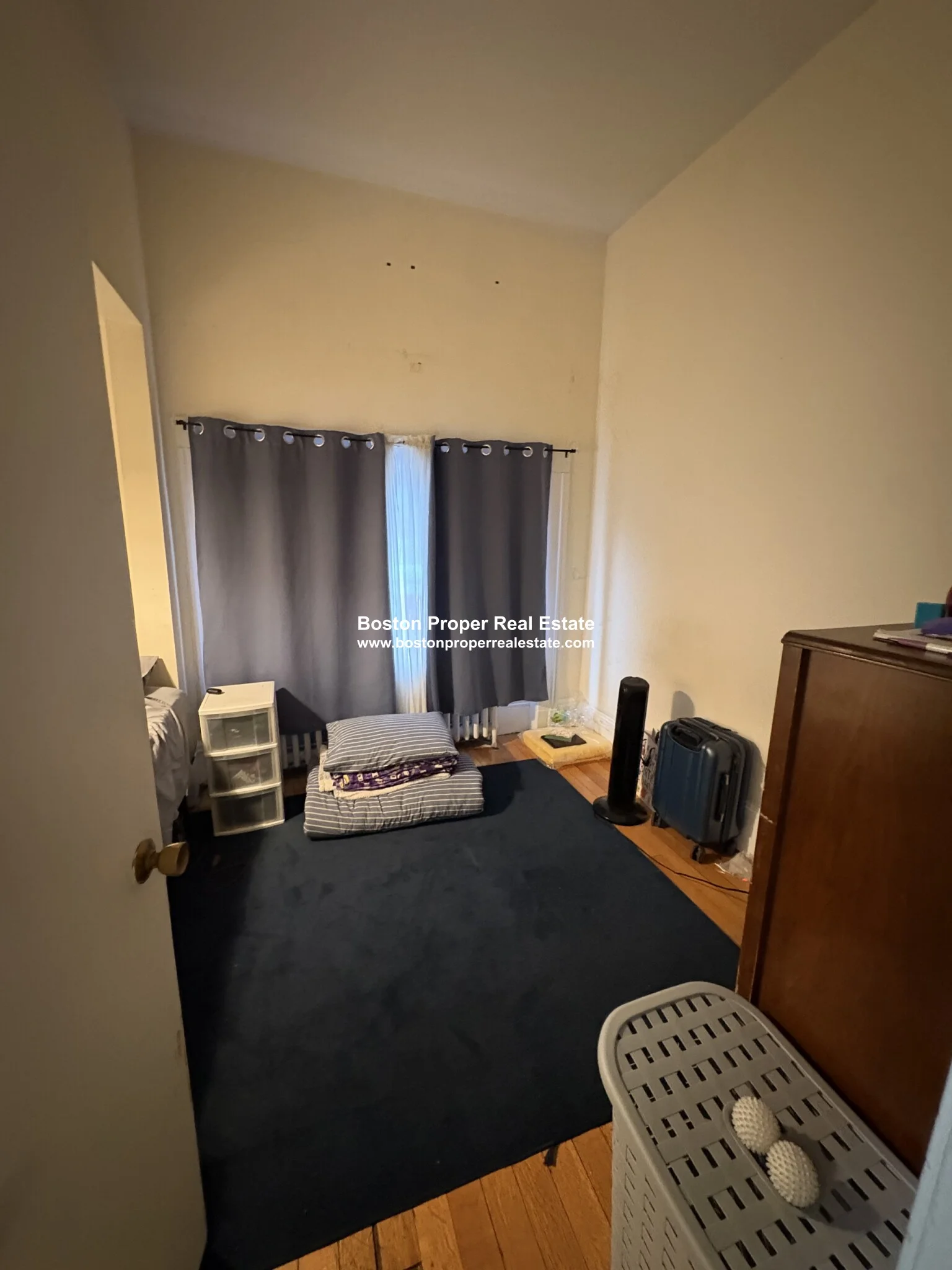 2 bed, 1 bath apartment for rent at 583 Beacon St Unit 1, Back Bay — photo 3 of 9