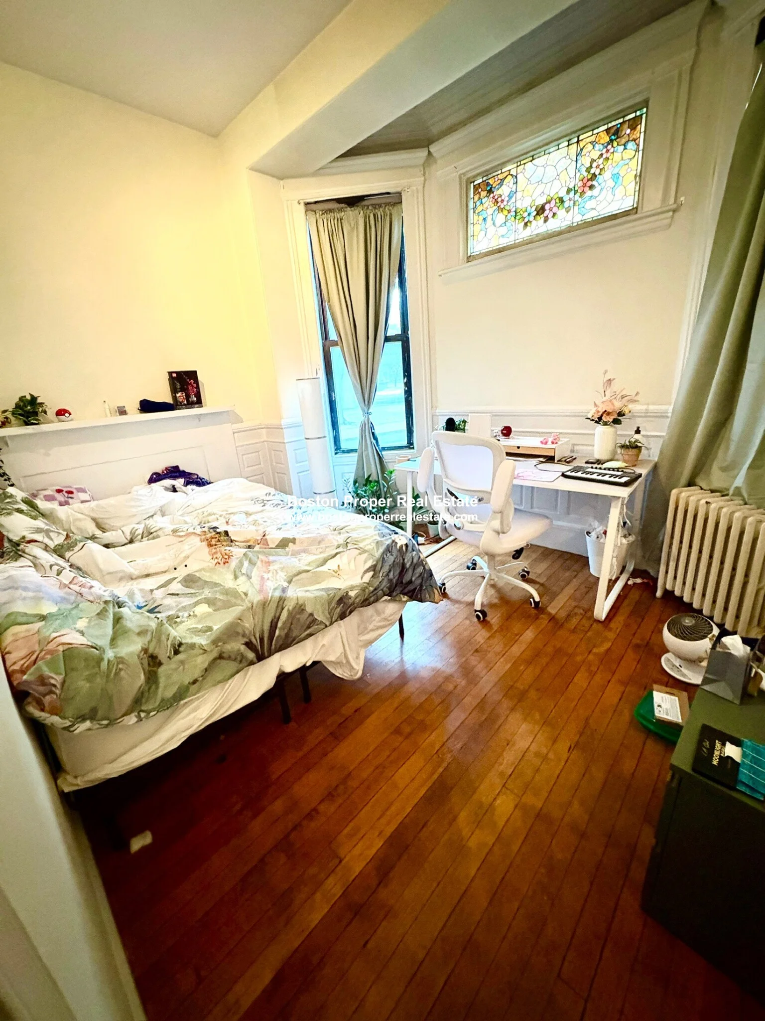 2 bed, 1 bath apartment for rent at 583 Beacon St Unit 2, Back Bay — photo 3 of 5