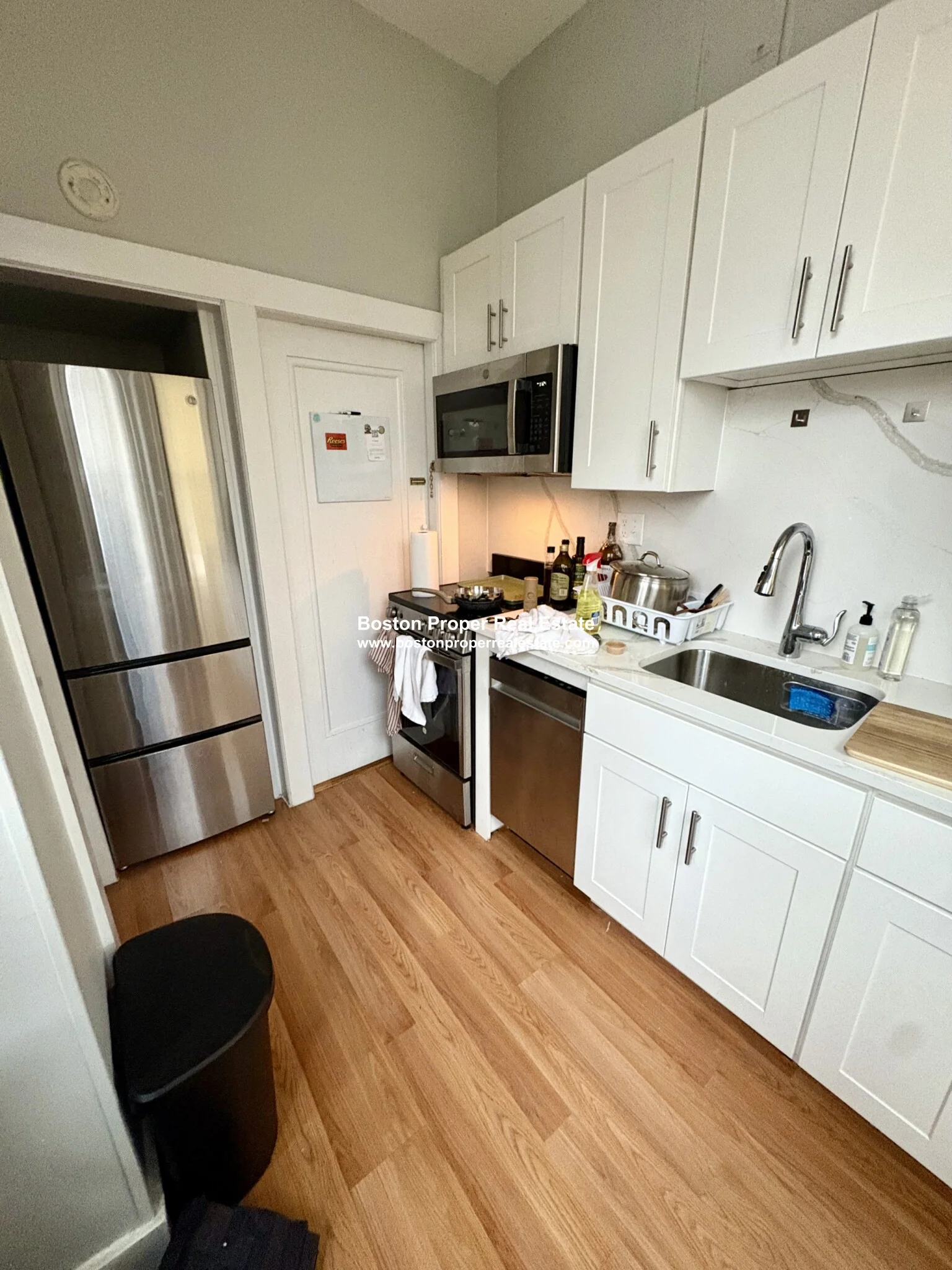 2 bed, 1 bath apartment for rent at 583 Beacon St Unit 2, Back Bay — photo 2 of 5
