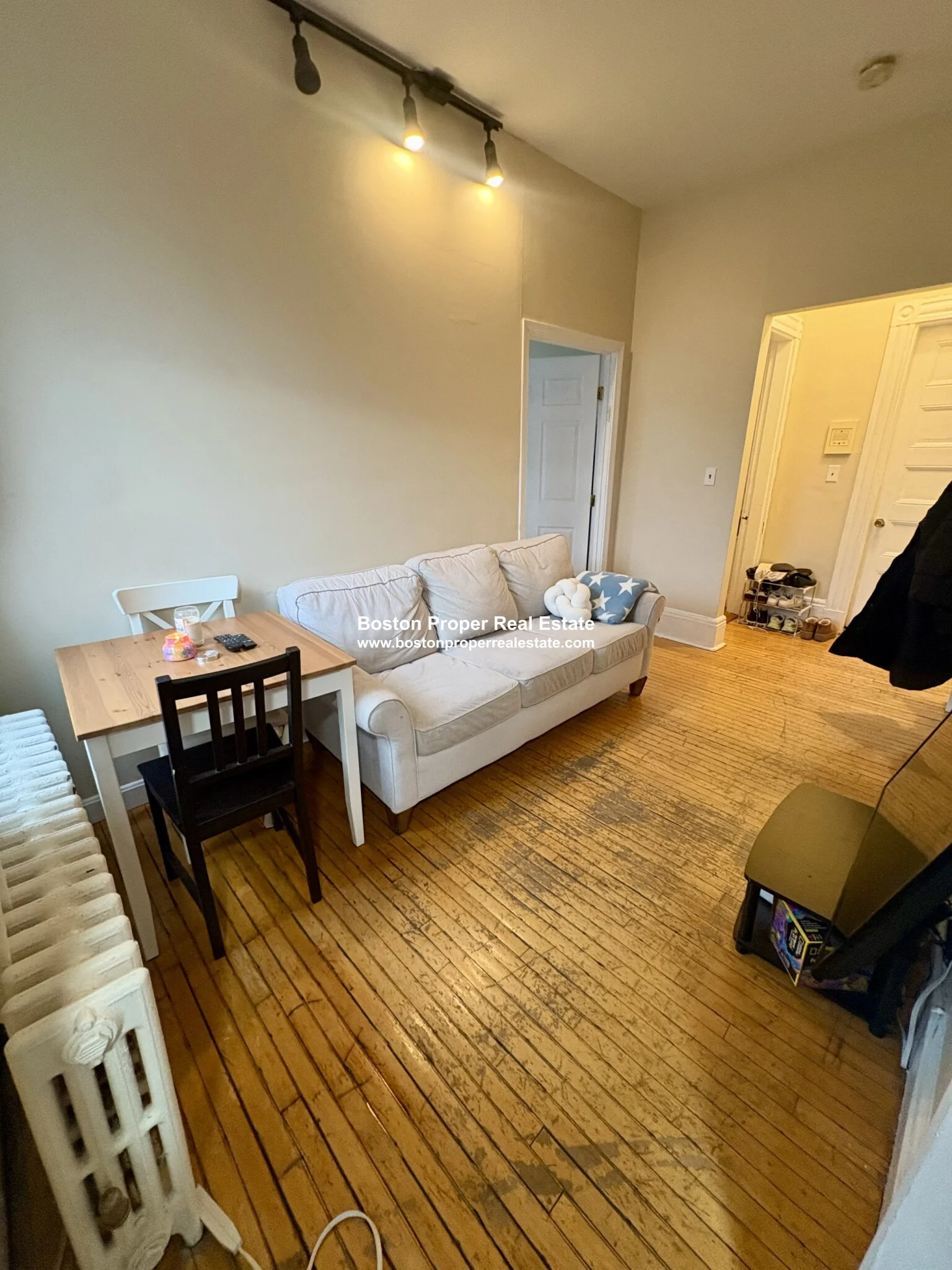 2 bed, 1 bath apartment for rent at 583 Beacon St Unit 6, Back Bay — photo 6 of 7