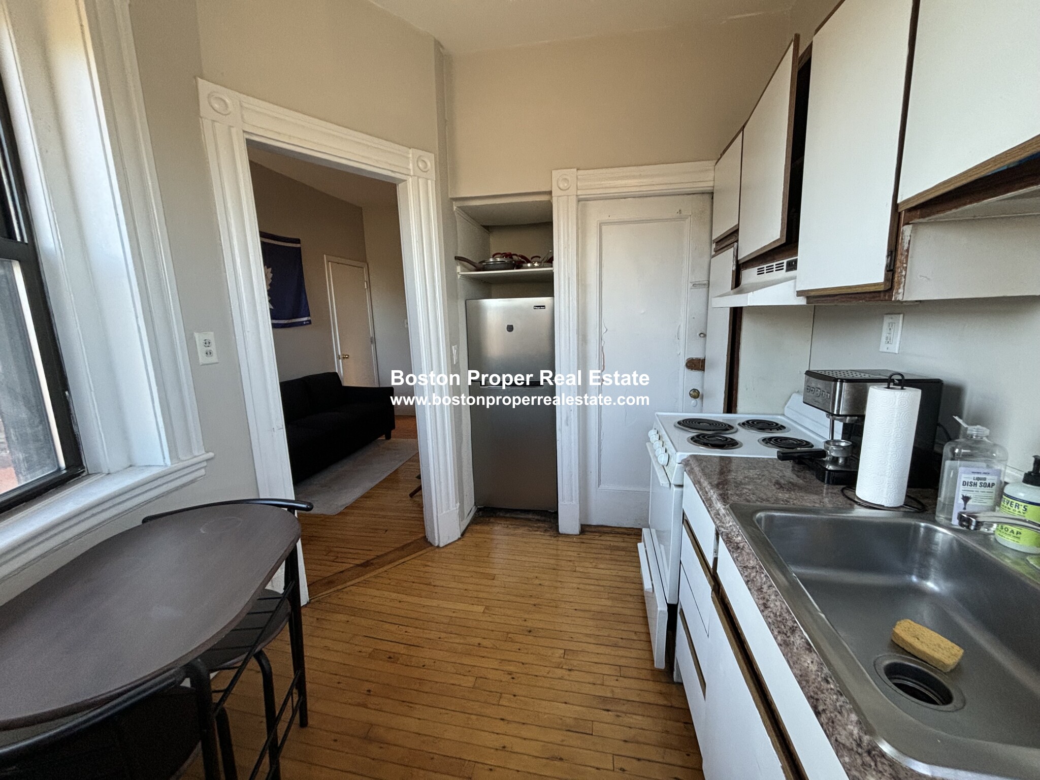 2 bed, 1 bath apartment for rent at 583 Beacon St Unit 8, Back Bay — photo 4 of 17
