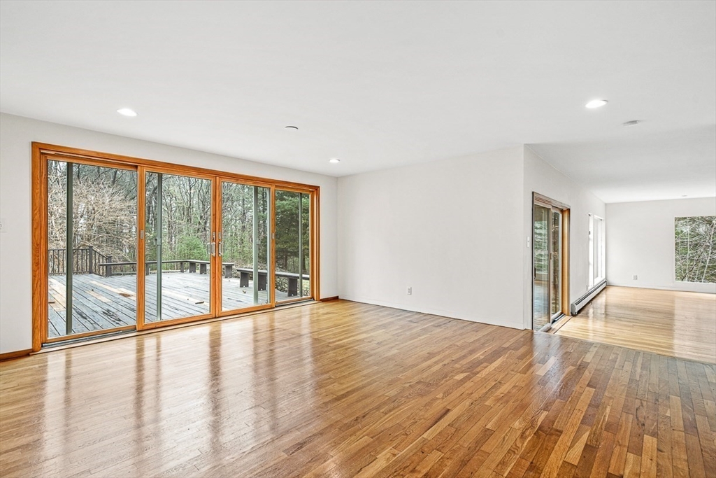 3 bed, 2 bath apartment for rent at 583 Gay St, Westwood — photo 16 of 23