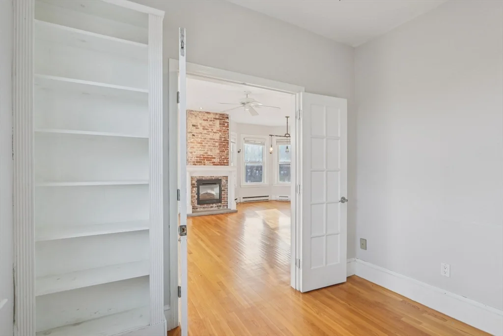 3 bed, 2 bath apartment for rent at 583 Massachusetts Ave Unit 5, Roxbury — photo 21 of 30