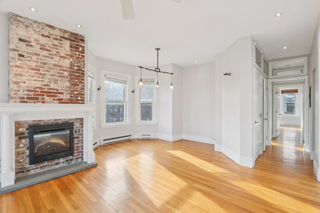 3 bed, 2 bath apartment for rent at 583 Massachusetts Ave Unit 5, Roxbury — photo 3 of 30