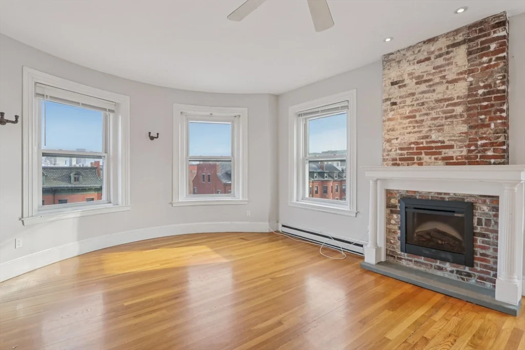 3 bed, 2 bath apartment for rent at 583 Massachusetts Ave Unit 5, Roxbury — photo 2 of 30