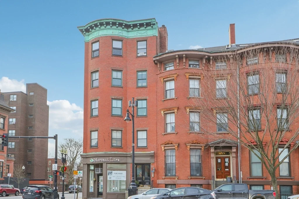 3 bed, 2 bath apartment for rent at 583 Massachusetts Ave Unit 5, Roxbury — photo 28 of 30