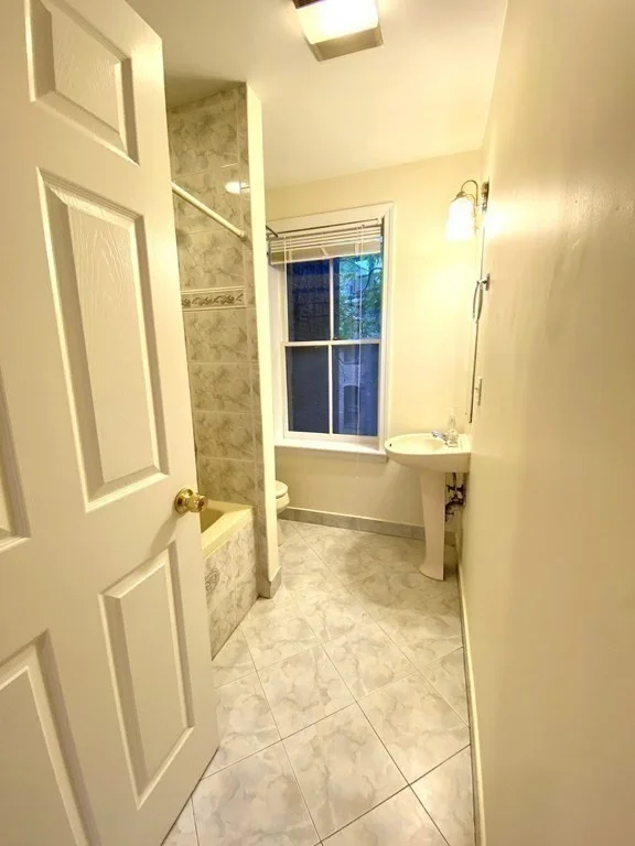 1 bed, 1 bath apartment for rent at 583 Tremont Unit 2, South End — photo 10 of 11