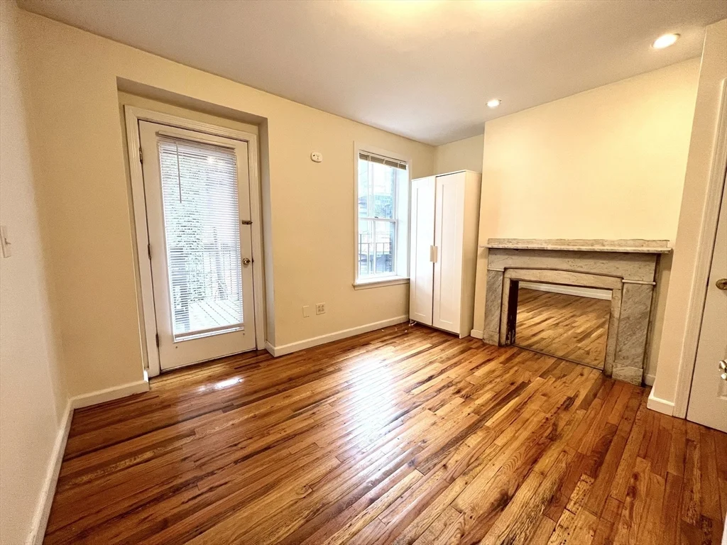 1 bed, 1 bath apartment for rent at 583 Tremont Unit 2, South End — photo 8 of 11