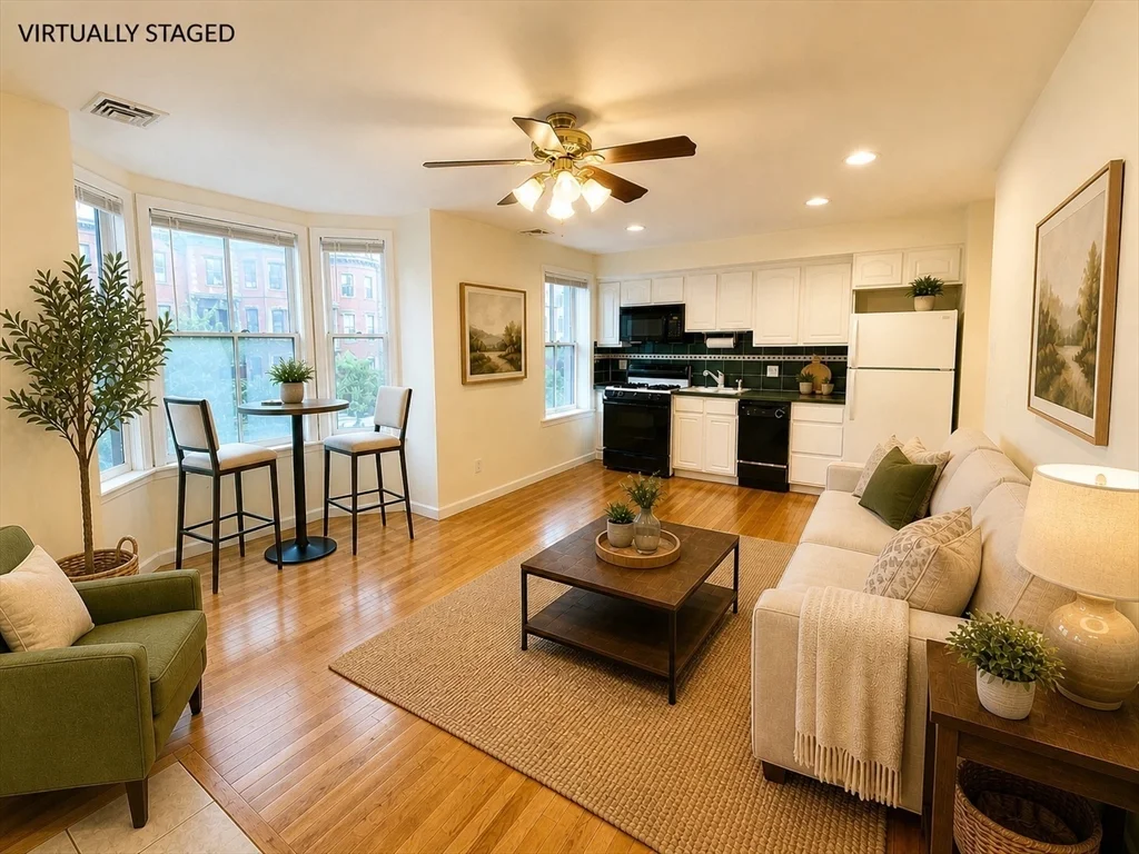 1 bed, 1 bath apartment for rent at 583 Tremont Unit 2, South End — photo 1 of 11