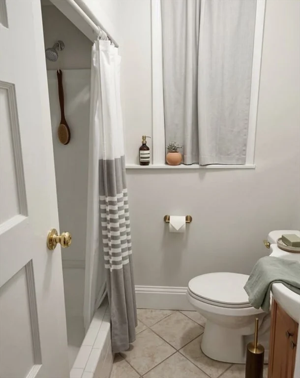 4 bed, 3 bath apartment for rent at 583 Watertown St Unit 583, Nonantum — photo 7 of 8