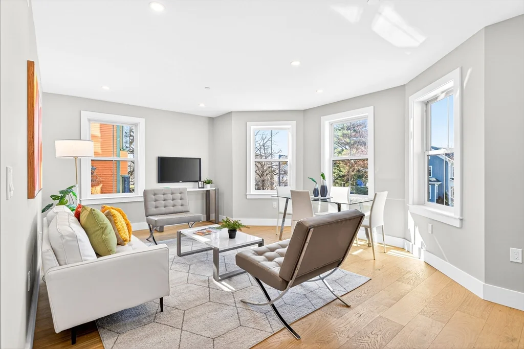 2 bed, 2 bath apartment for rent at 584 Cambridge St Unit 1, Allston — photo 3 of 17