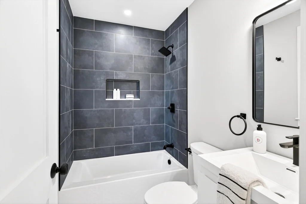 2 bed, 2 bath apartment for rent at 584 Cambridge St Unit 1, Allston — photo 6 of 17