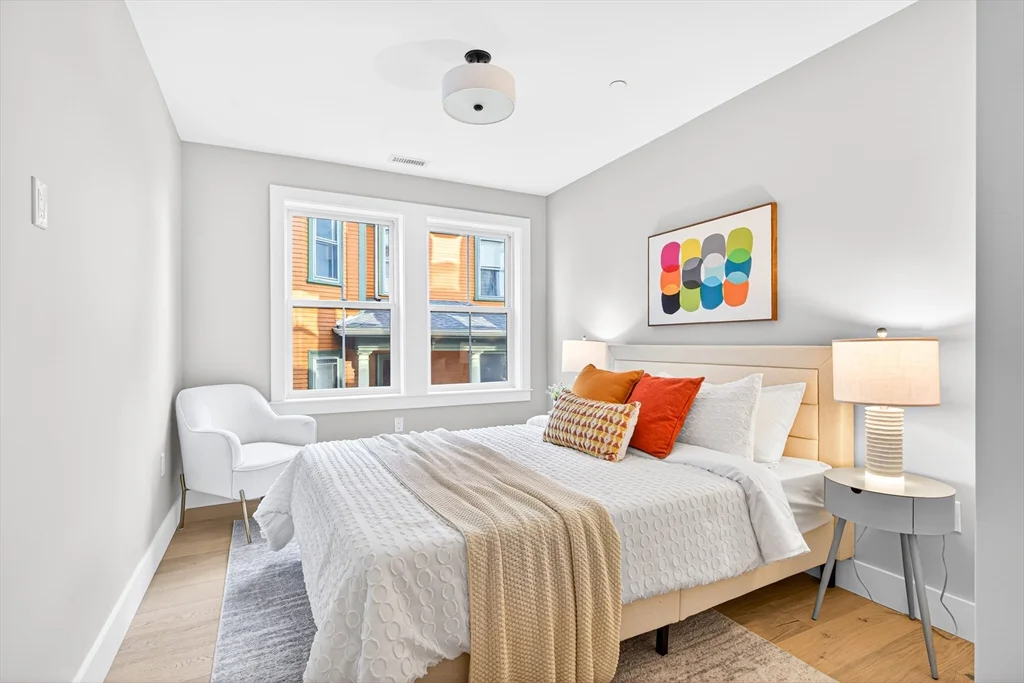 2 bed, 2 bath apartment for rent at 584 Cambridge St Unit 2, Allston — photo 3 of 11