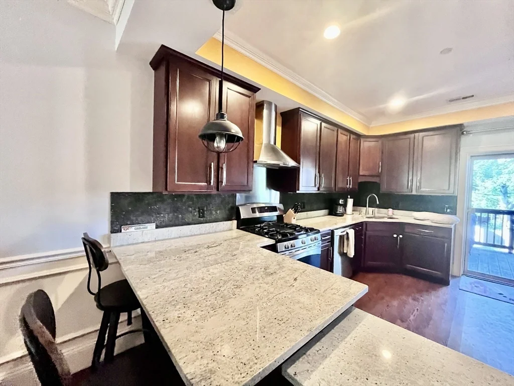2 bed, 1 bath apartment for rent at 584 E 8th St Unit 3, South Boston — photo 3 of 15