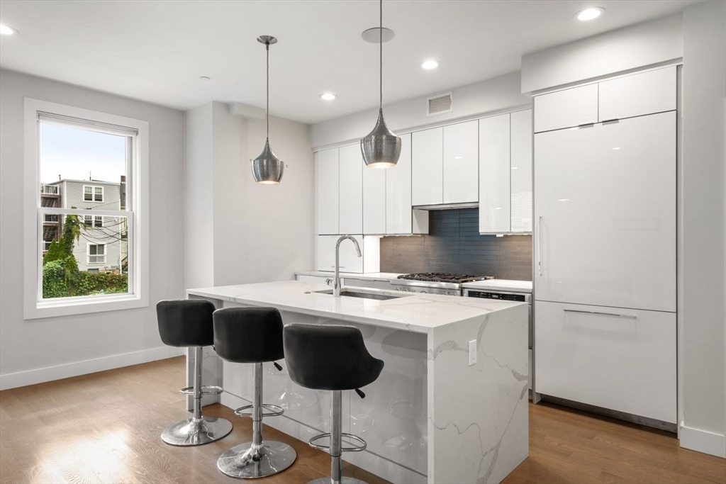 1 bed, 1 bath apartment for rent at 584 East 3rd Unit 2, South Boston — photo 5 of 21