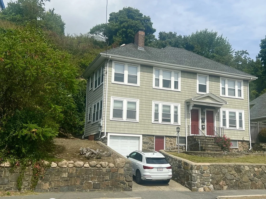 1 bed, 1 bath apartment for rent at 584 Humphrey St Unit 1, Swampscott — photo 2 of 37