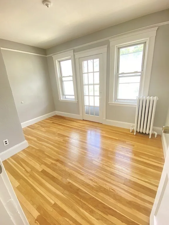 3 bed, 1 bath apartment for rent at 584 Lagrange St Unit 2, West Roxbury — photo 9 of 18