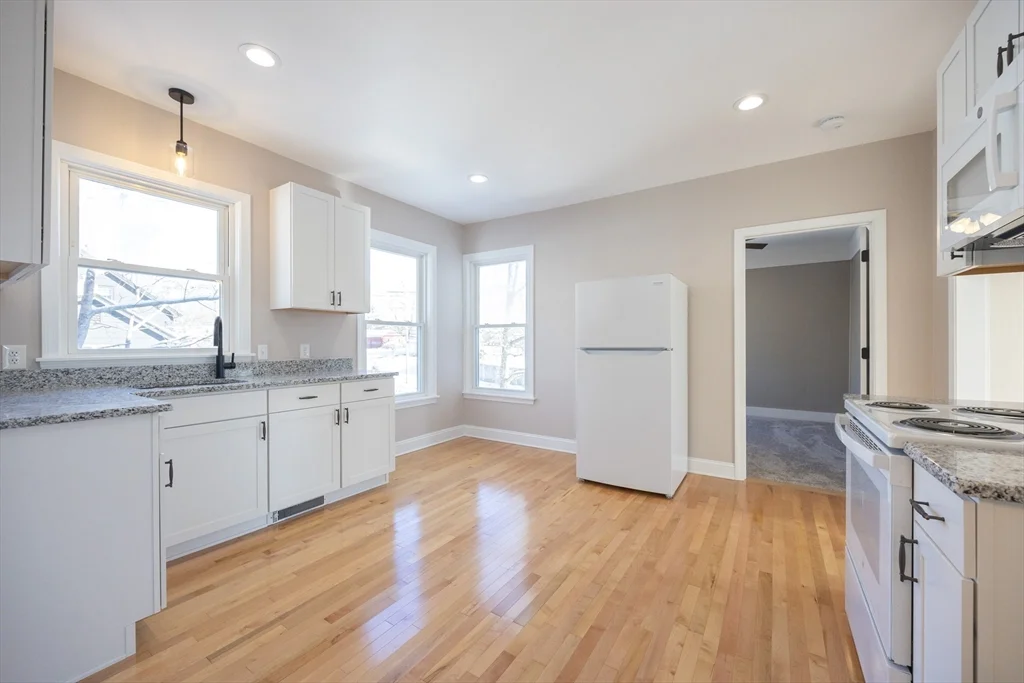 2 bed, 1 bath apartment for rent at 584 Mount Hope St Unit 2, North Attleboro — photo 6 of 35