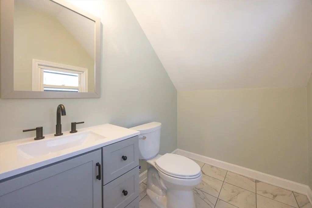 2 bed, 1 bath apartment for rent at 584 Mount Hope St Unit 2, North Attleboro — photo 18 of 35