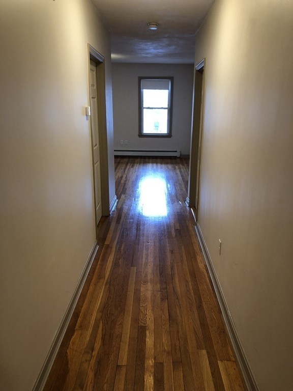 3 bed, 1 bath apartment for rent at 585 Broadway Unit 1, South Medford — photo 5 of 10