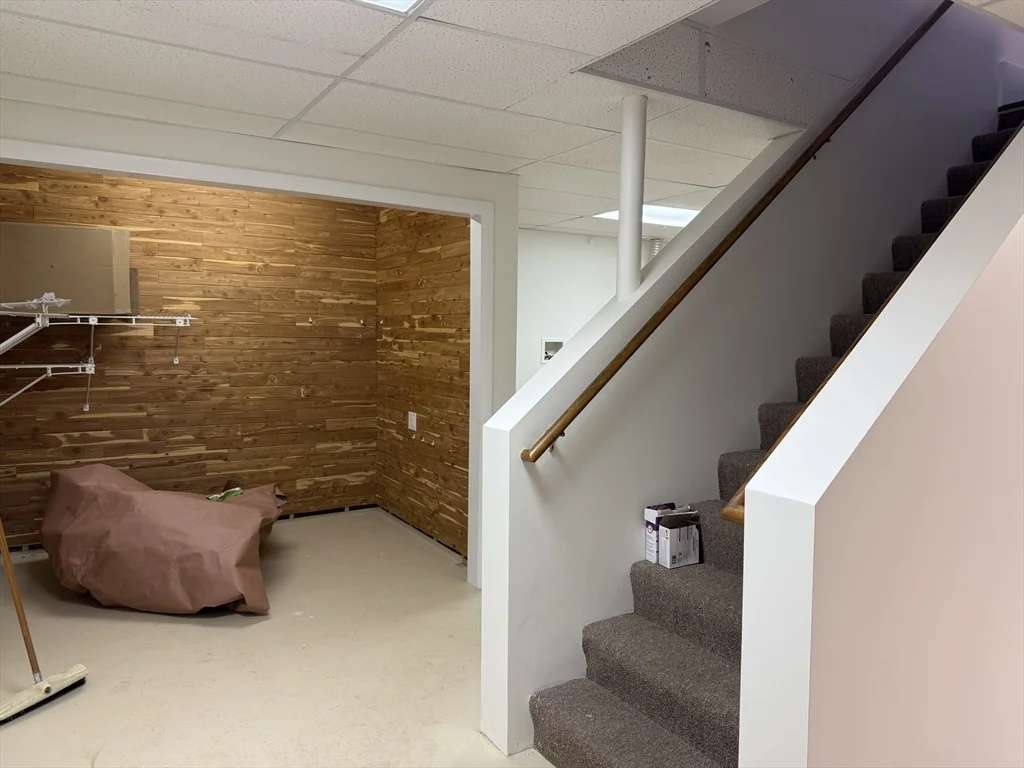 3 bed, 1 bath apartment for rent at 585 Burncoat St, Worcester — photo 21 of 27