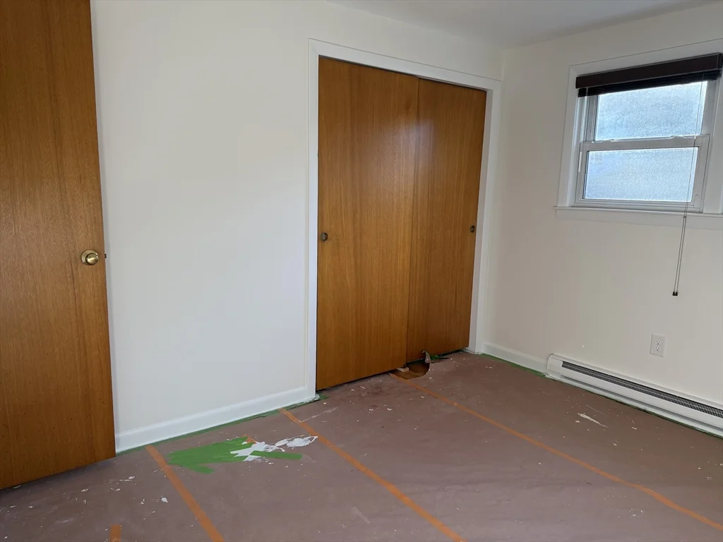 3 bed, 1 bath apartment for rent at 585 Burncoat St, Worcester — photo 11 of 27