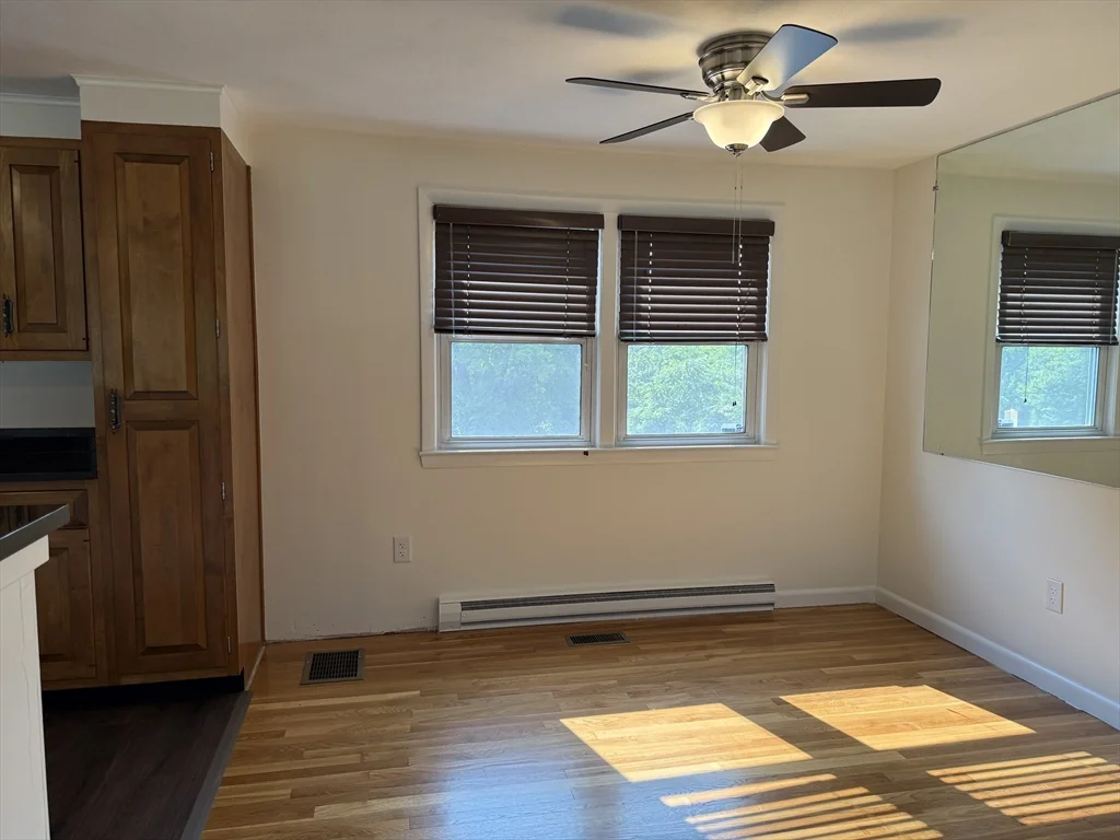 3 bed, 2 bath apartment for rent at 585 Burncoat Unit 1, Worcester — photo 6 of 22