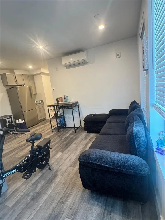 2 bed, 1 bath apartment for rent at 585 Essex St Unit 109, Lynn — photo 4 of 25
