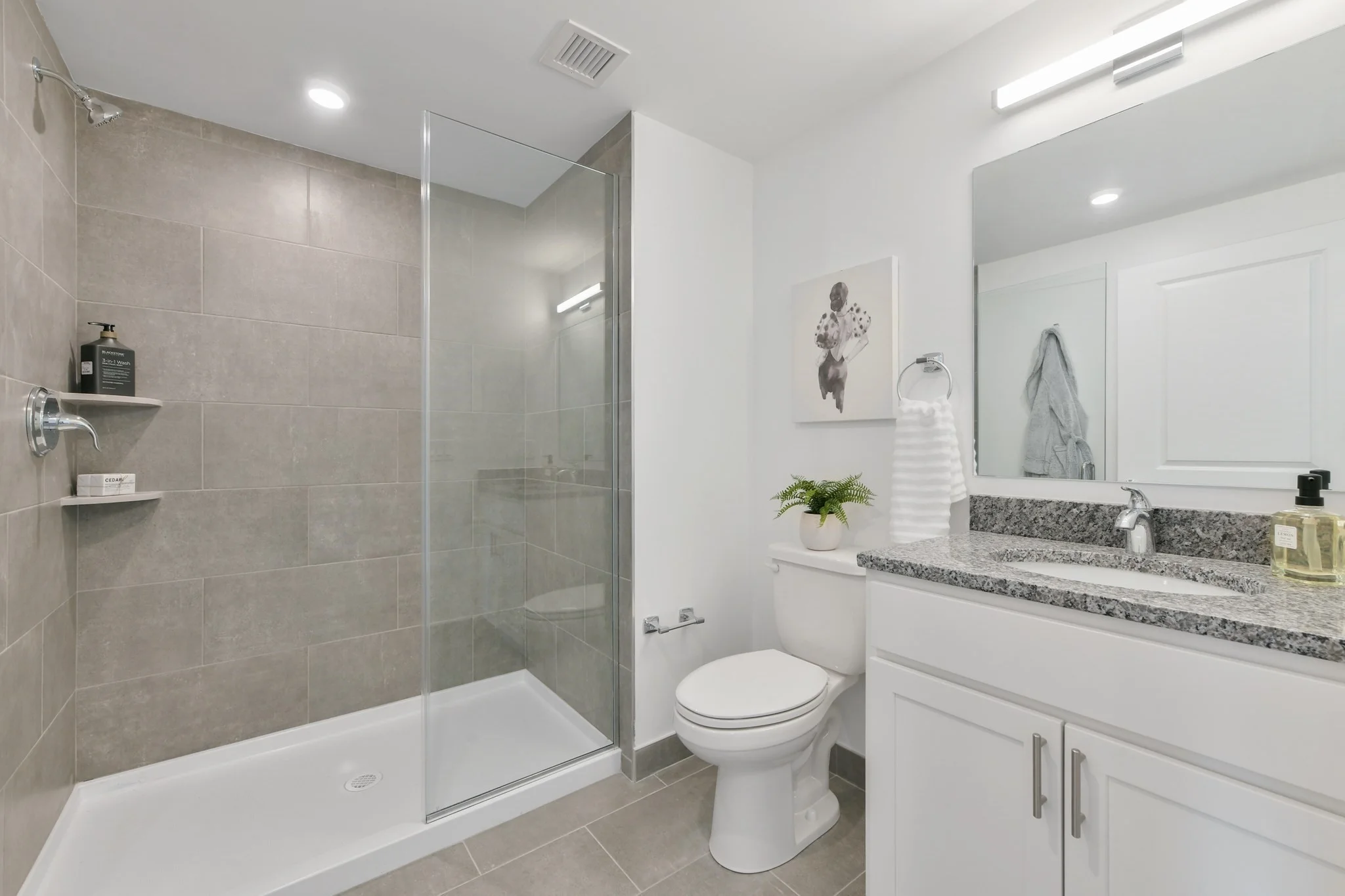 Studio bed, 1 bath apartment for rent at 585 Essex St Unit 202, Lynn — photo 9 of 25