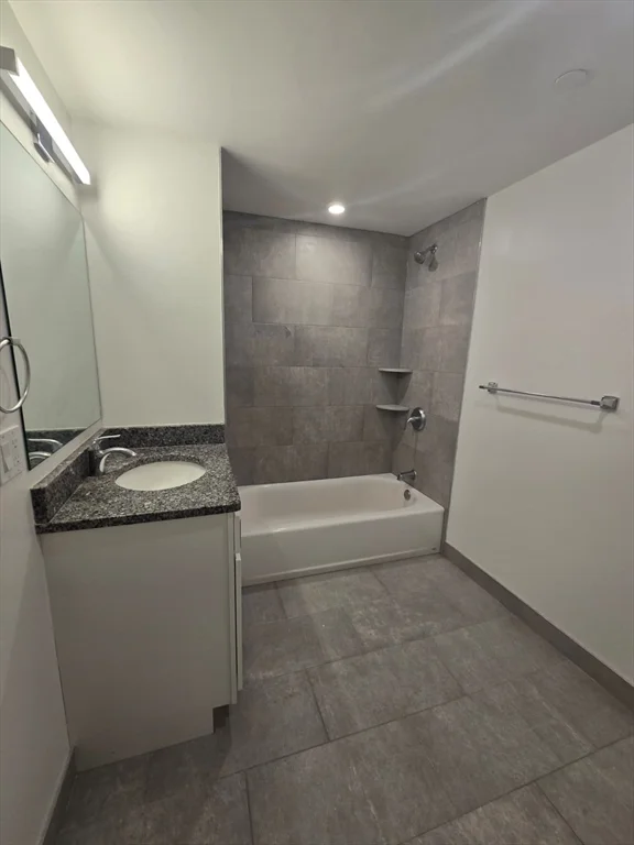 2 bed, 1 bath apartment for rent at 585 Essex St Unit 213, Lynn — photo 7 of 11