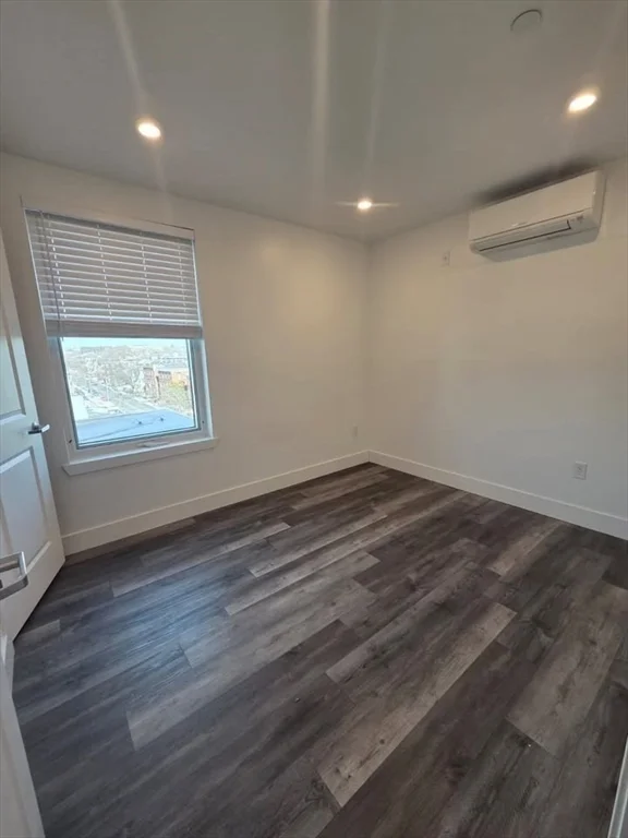 2 bed, 1 bath apartment for rent at 585 Essex St Unit 213, Lynn — photo 4 of 11