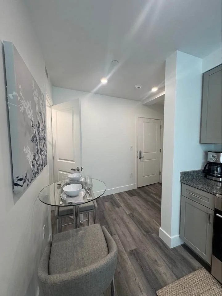 Studio bed, 1 bath apartment for rent at 585 Essex St Unit 223, Lynn — photo 3 of 7