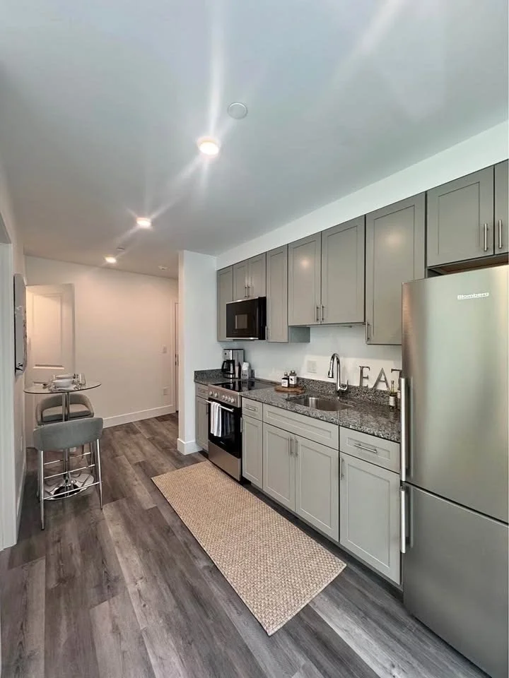 Studio bed, 1 bath apartment for rent at 585 Essex St Unit 223, Lynn — photo 2 of 7