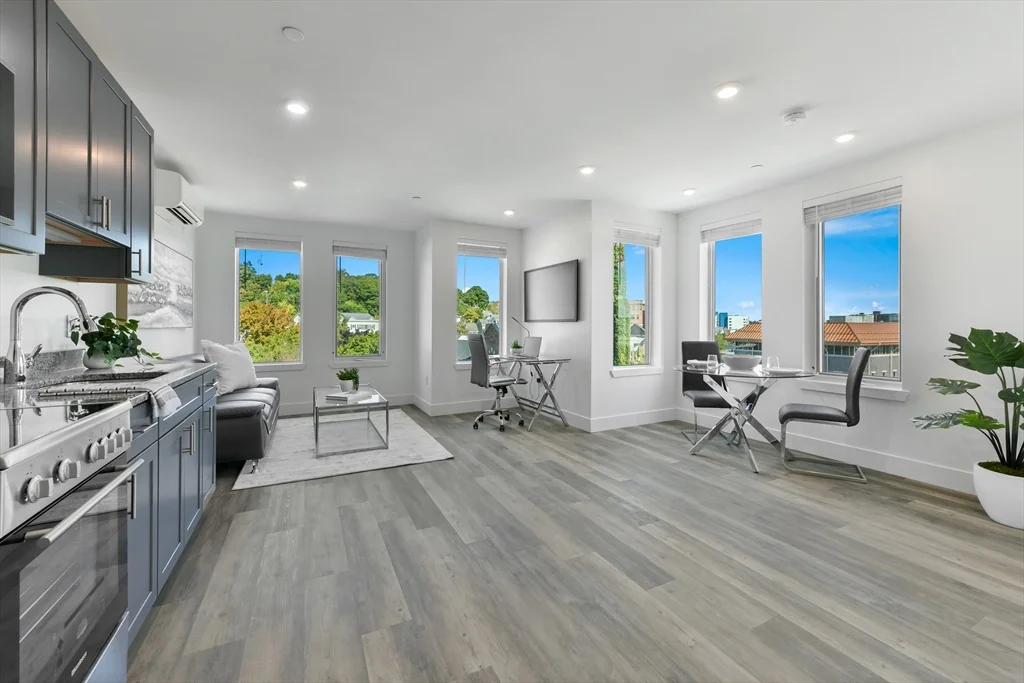 1 bed, 1 bath apartment for rent at 585 Essex St Unit 316, Lynn — photo 8 of 24