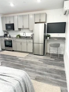 Studio bed, 1 bath apartment for rent at 585 Essex St Unit 323, Lynn — photo 1 of 25